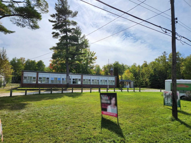 3267 Mosley St, Wasaga Beach, L9Z 1V2 | Image 3