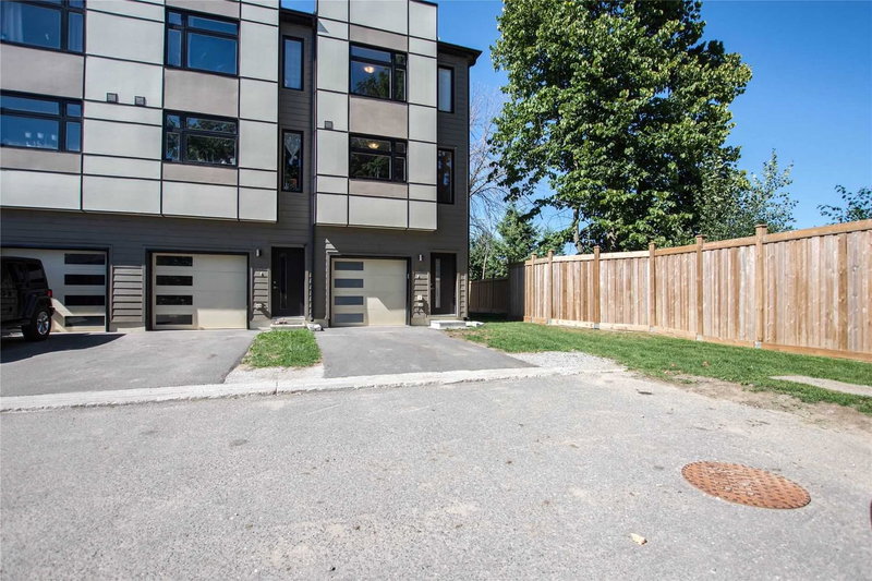 52 - 540 Essa Rd, Barrie, L9J 0H2 | Image 2