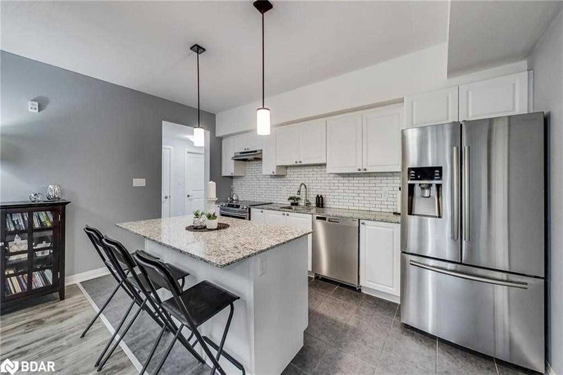 309 - 300 Essa Rd, Barrie, L9J 0B9 | Image 3