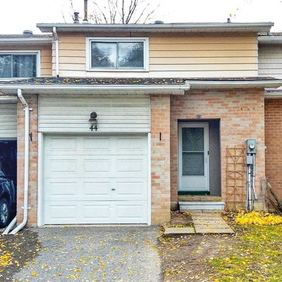 Townhouse sold at 44-2 Bernick Drive, Barrie, Ontario, L4M5K4 - Grove East - MLS: S5824865