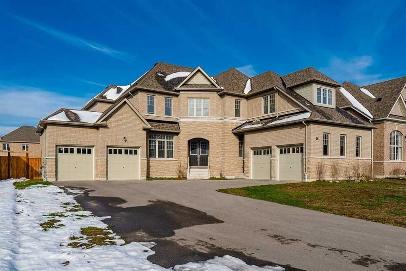 56 Redmond Cres, Springwater, L9X 2A2 | Image 2