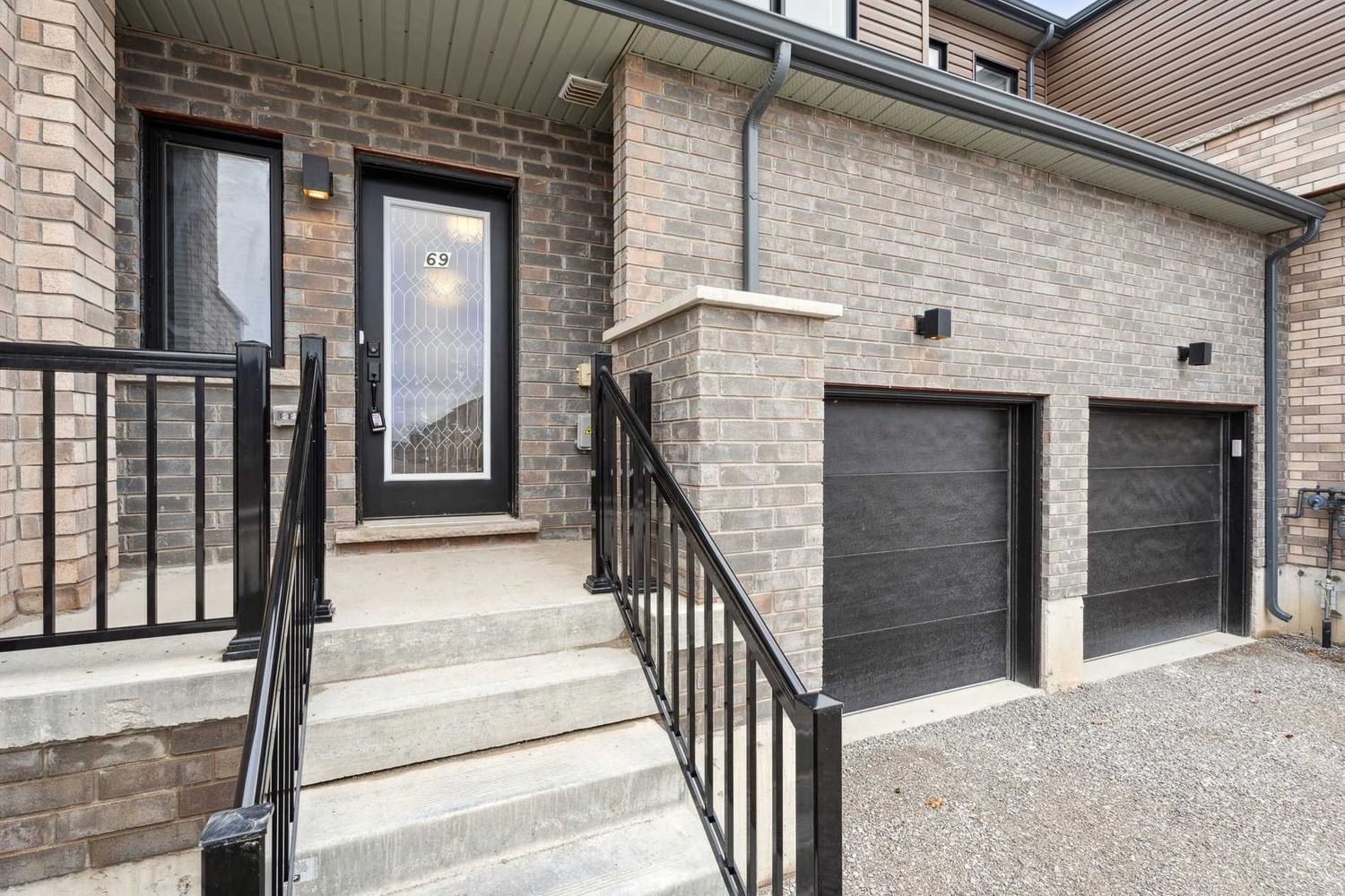 Townhouse leased at 69 Gateland Drive, Barrie, Painswick South, L9J 0N2 - MLS: S5848078