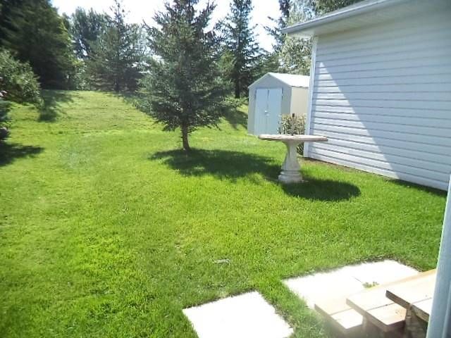 61 Pennsylvania Ave, Wasaga Beach, L9Z 3A8 | Image 2