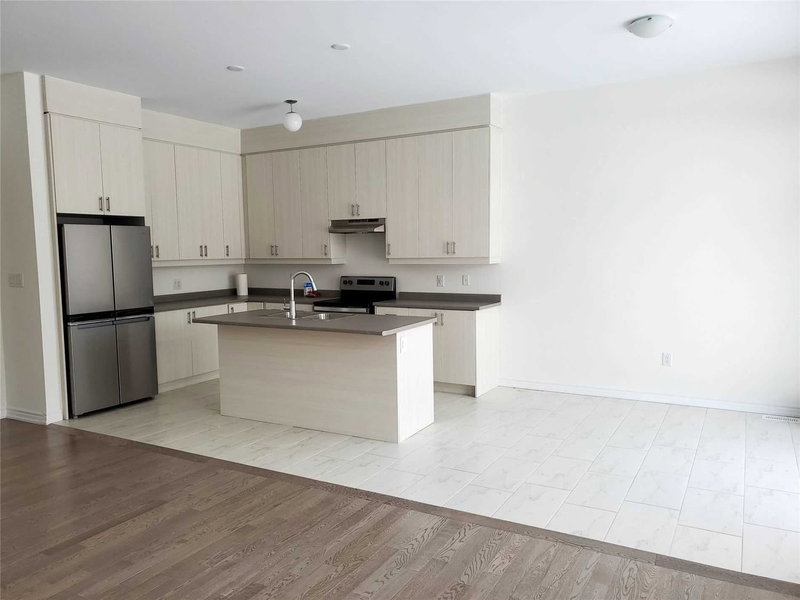 298 Ramblewood Dr, Wasaga Beach, L9Z 1R5 | Image 3