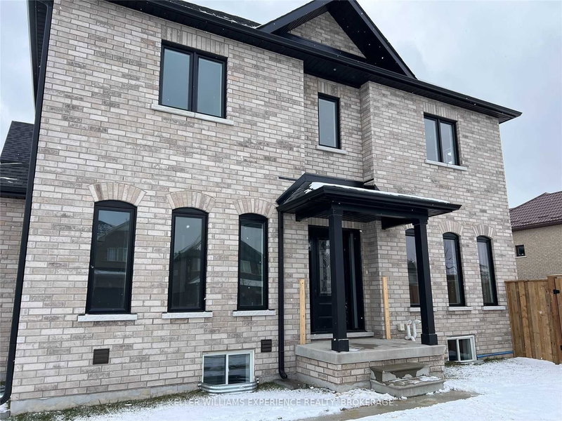 147 Sun King Cres, Barrie, L4M 0E4 | Image 2