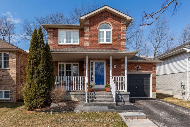 14 Monique Crescent