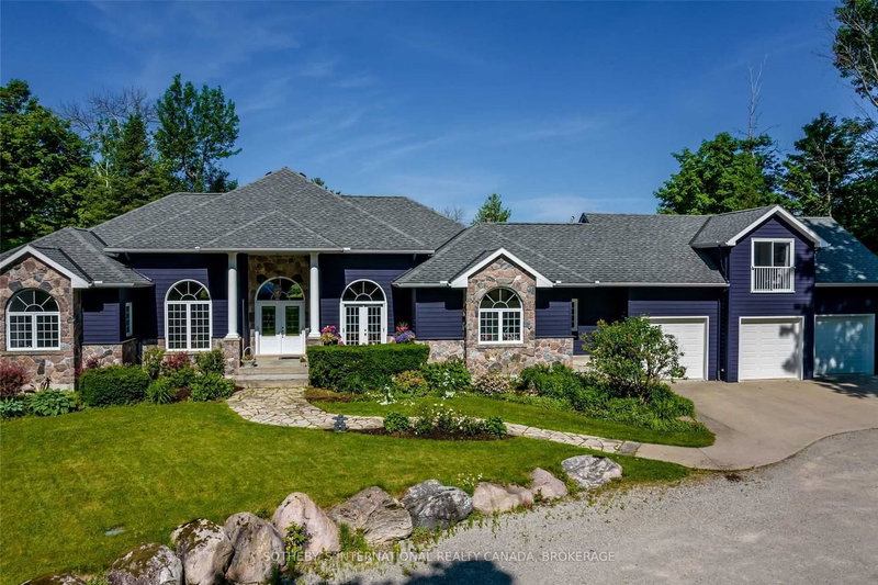 679 Sandy Bay Rd, Tiny, L9M 0H6 | Image 2