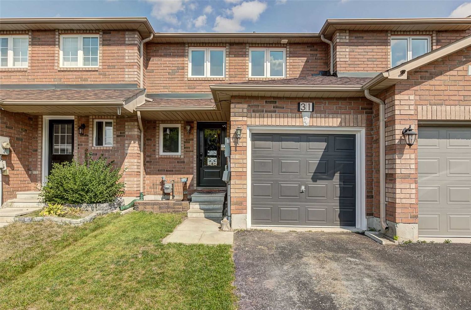 Townhouse sold at 31 Goodwin Drive, Barrie, Painswick South, L4N 6K6 - MLS: S5921255