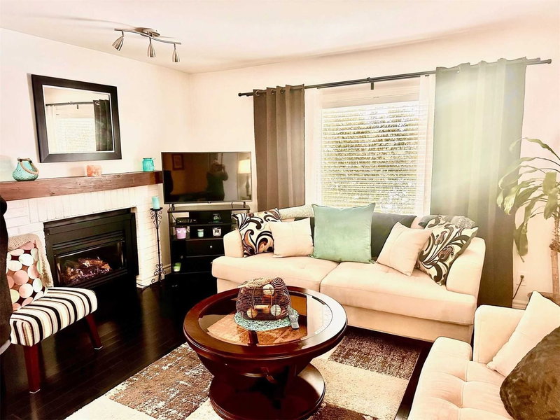 109 - 23 Dawson Dr, Collingwood, L9Y 5B4 | Image 3