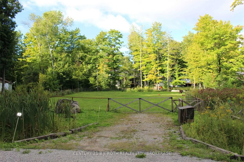 76 Mcarthur Dr, Penetanguishene, L9M 1W9 | Image 2