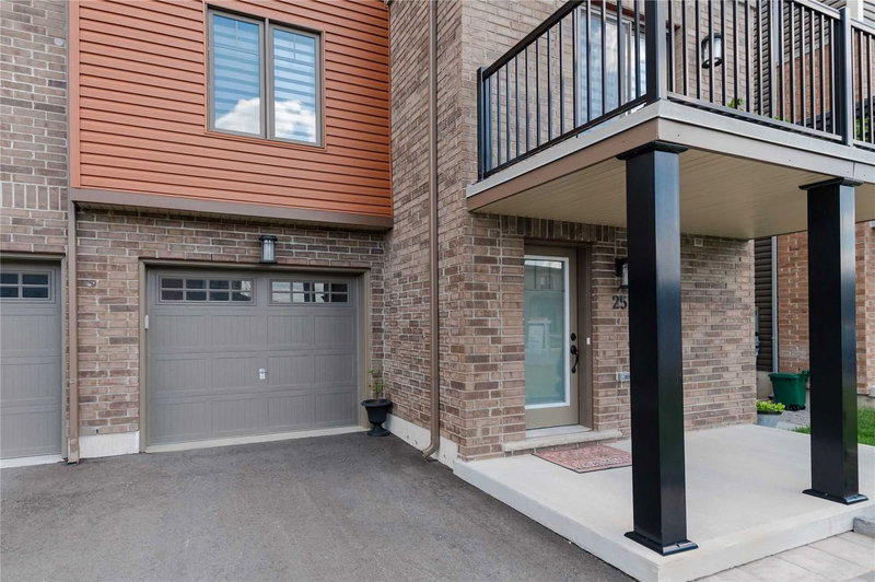 25 Kodiak Terr, Barrie, L9J 0J4 | Image 3