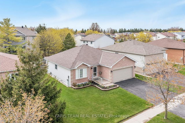 19 Mapleton Avenue