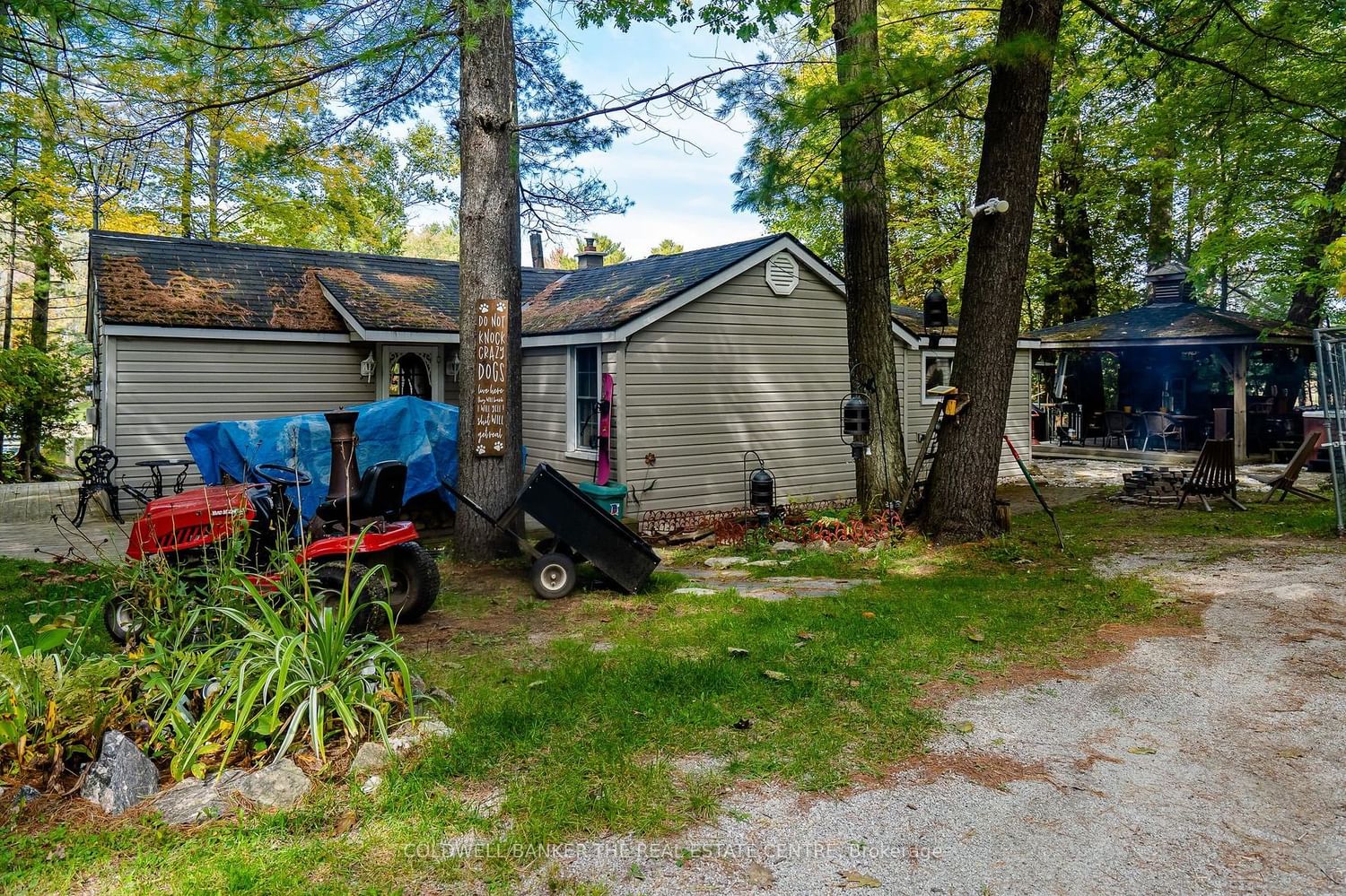Listing Image 7