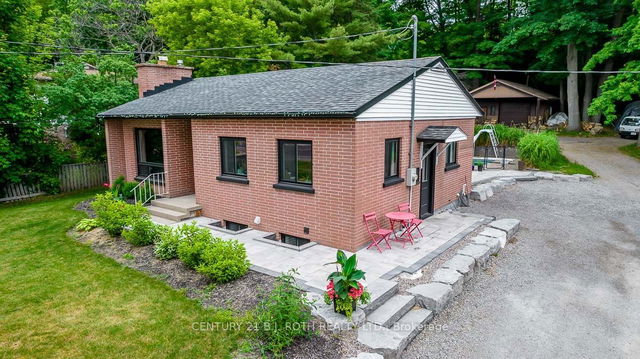 290 Shanty Bay Road