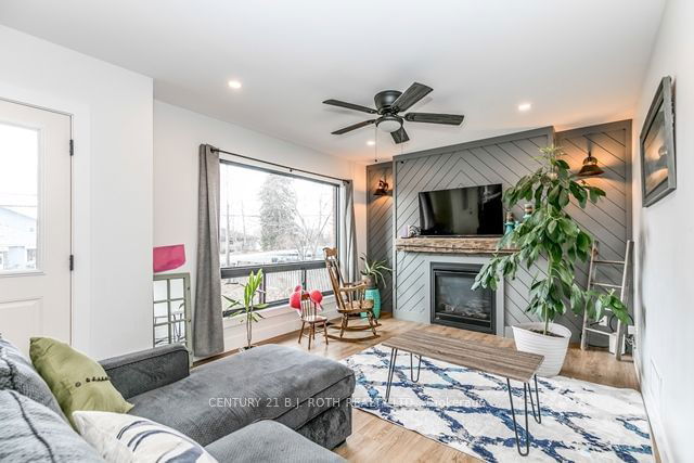 290 Shanty Bay Road