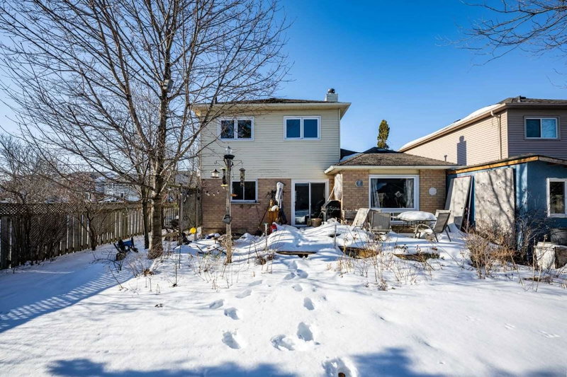 188 Cardinal St, Barrie, L4M 6G4 | Image 3