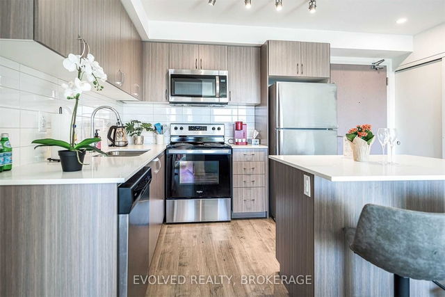 908 - 58 Lakeside Terrace