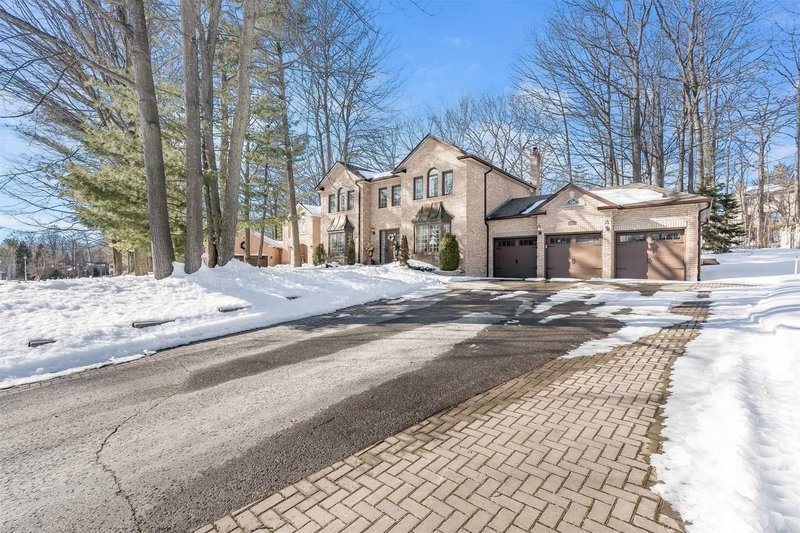 14 Alana Dr, Springwater, L9X 0S2 | Image 2