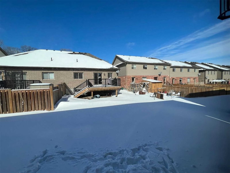 1026 Wright Dr, Midland, L4R 0E4 | Image 3