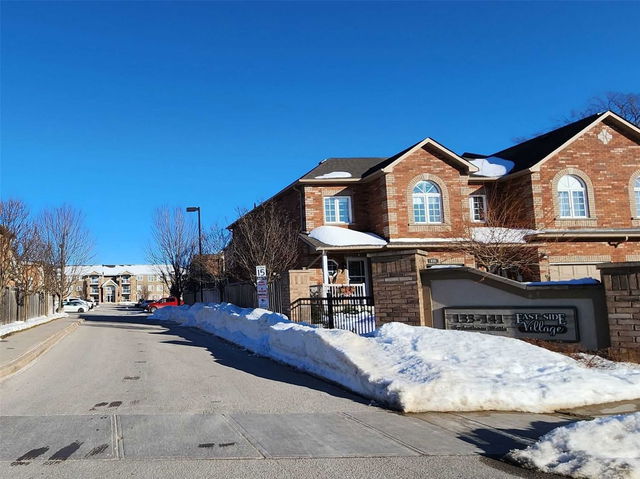 2 - 135 Sydenham Wells Drive