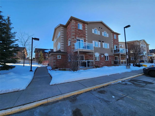 2 - 135 Sydenham Wells Drive