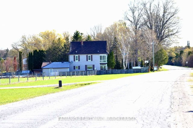 586 15/16 Side Road