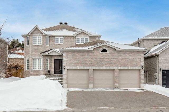 3 Silvercreek Crescent