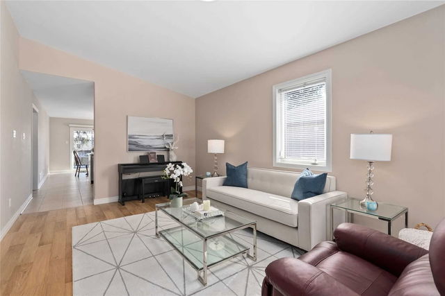 21 Loon Avenue