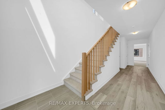 ON - 39 Red Maple Lane