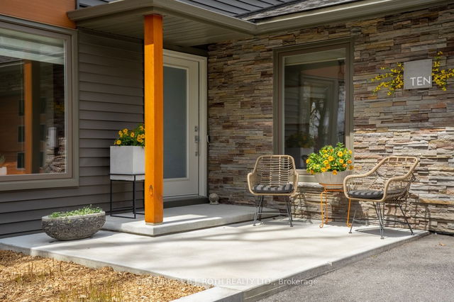 10 Shoreview Drive