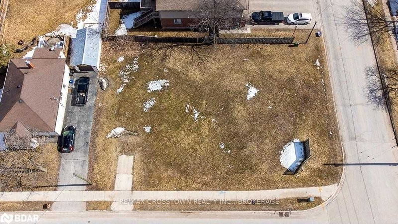 76 Henry St, Barrie, L4N 1C7 | Image 2