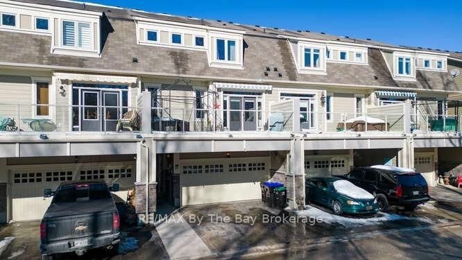 13 Sandy Coast Cres, Wasaga Beach, L9Z 0G1 | Image 2