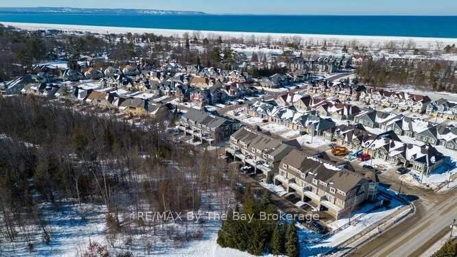 13 Sandy Coast Cres, Wasaga Beach, L9Z 0G1 | Image 3