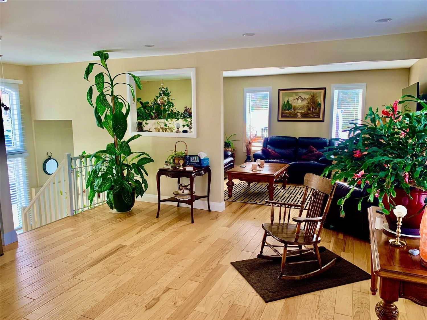 Listing Image 7