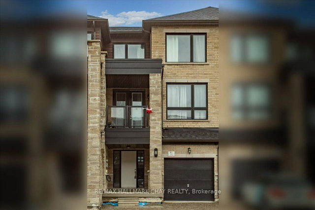 8 Blue Forest Crescent