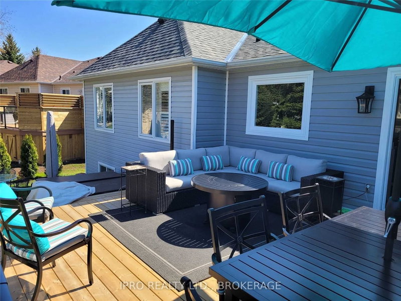 50 Trott Blvd, Collingwood, L9Y 5B6 | Image 3