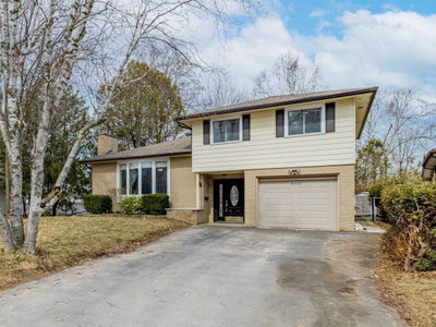 Detached House sold at 22 Northpark Road, Barrie, Ontario, L4M 2J3 - Grove East - MLS: S6011977