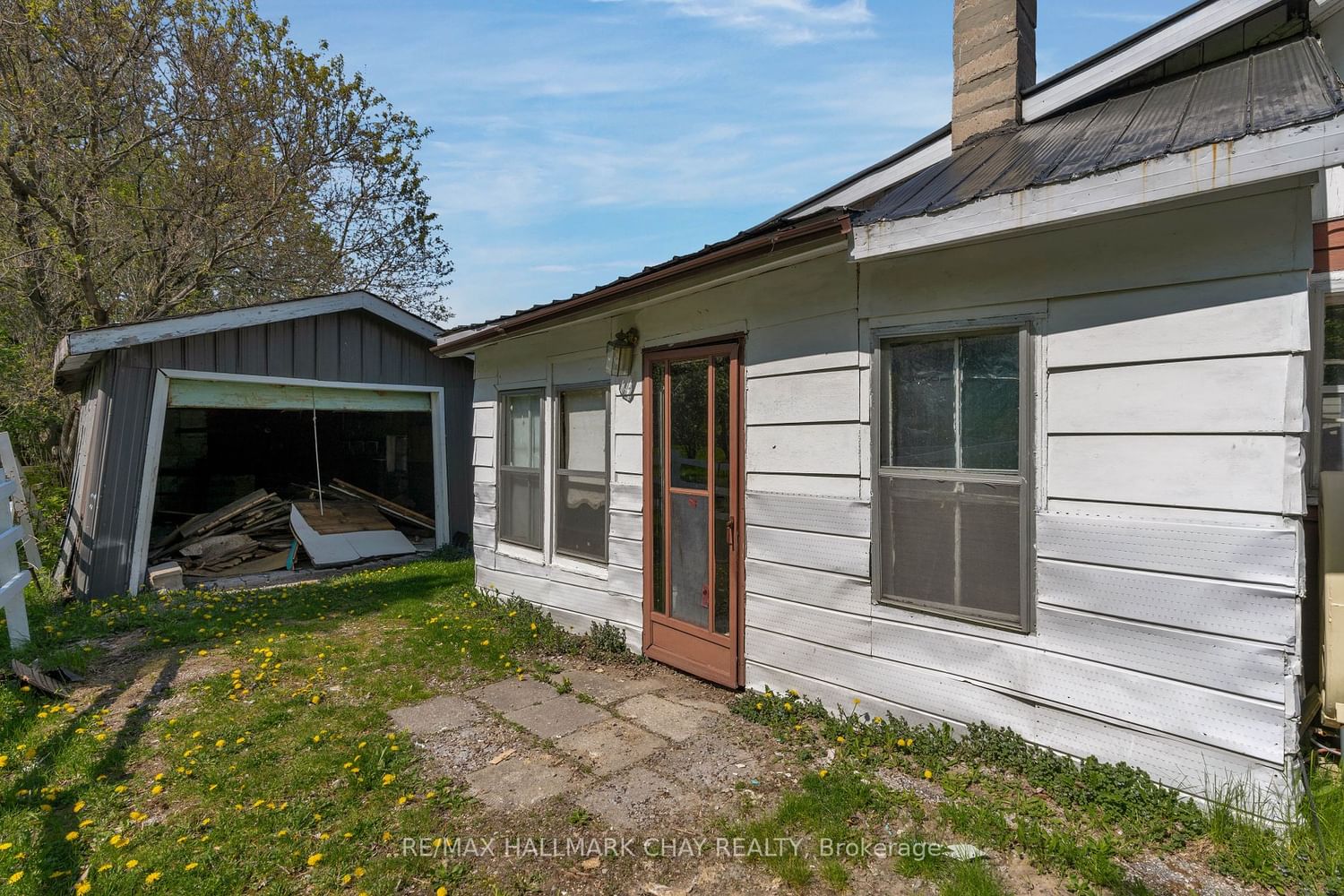 Listing Image 7