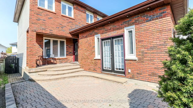 46 Orwell Crescent