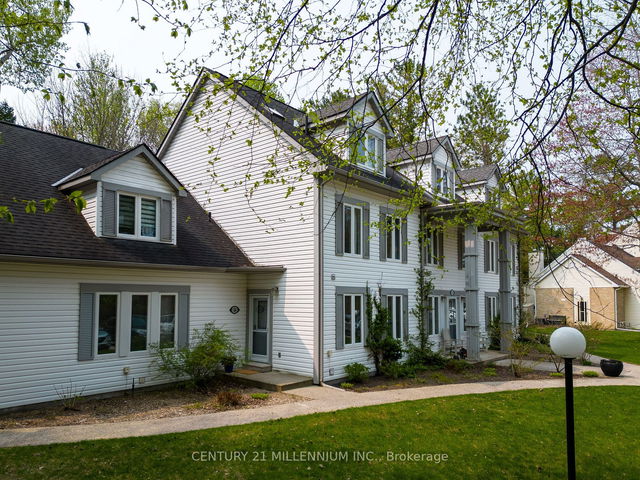 24 Wasaga Woods Circle