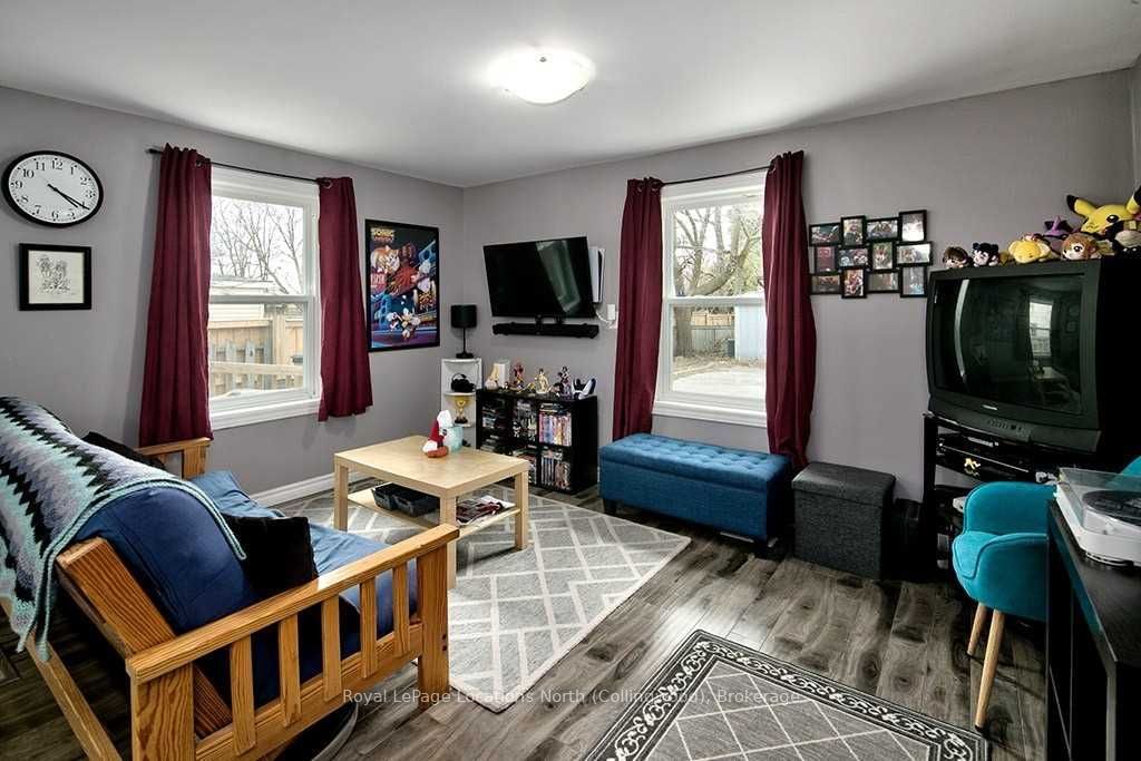 Listing Image 7