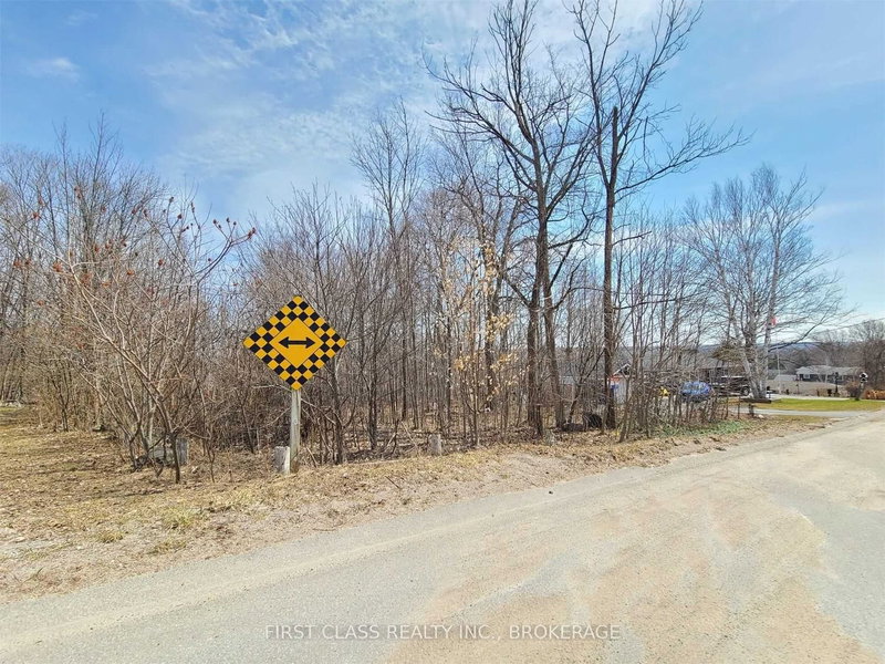 555 Barnes Ave, Tay, L0K 1R0 | Image 2