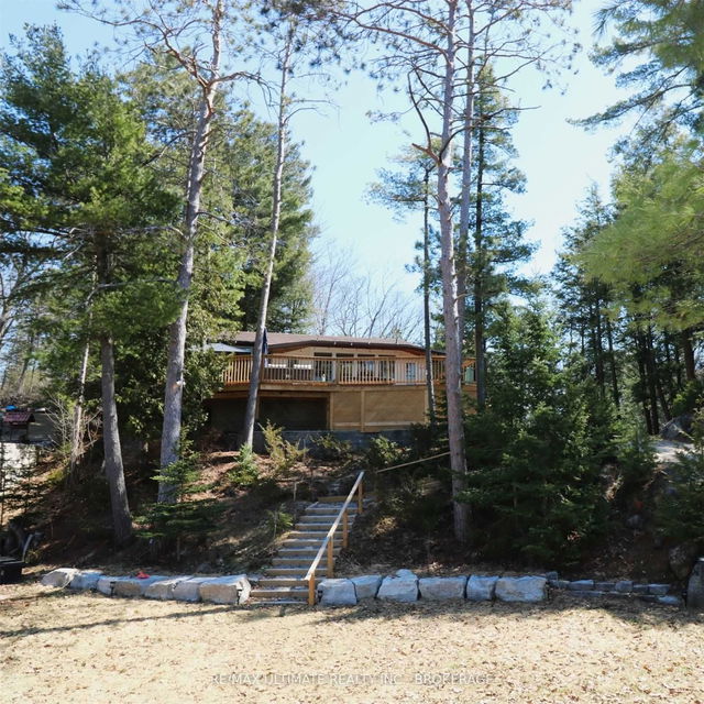 569 Tiny Beaches Road