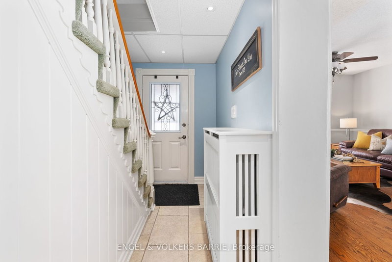 46 Park St, Barrie, L4N 1H5 | Image 2