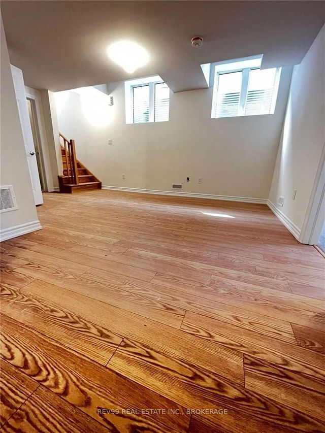 6 Bannister Road