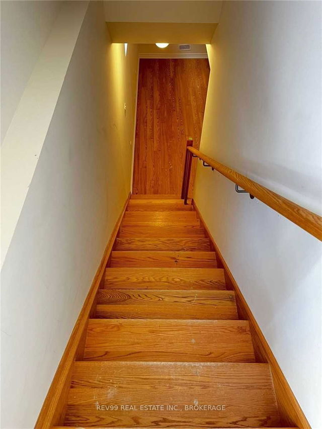 6 Bannister Road