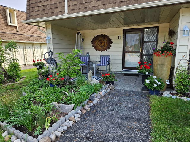 11 - 4 Paradise Boulevard