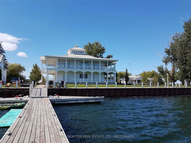 93 Dock Lane