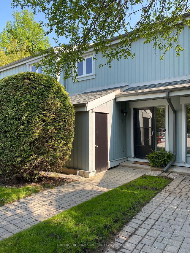 16 - 125 Fairway Crescent