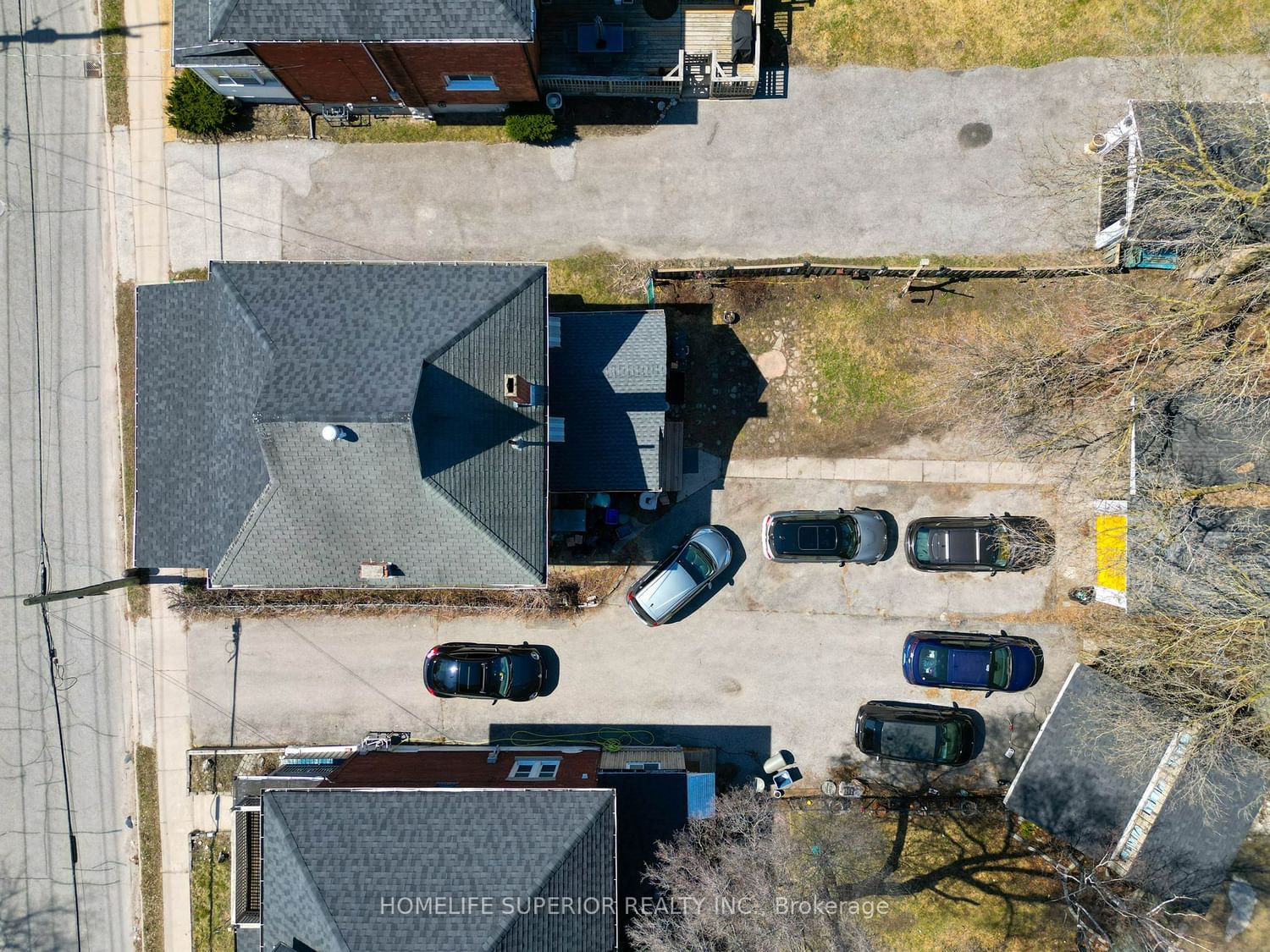 Detached House sold at 38 Brock Street, Barrie, Sanford, L4N 2L7 - MLS: S6043748